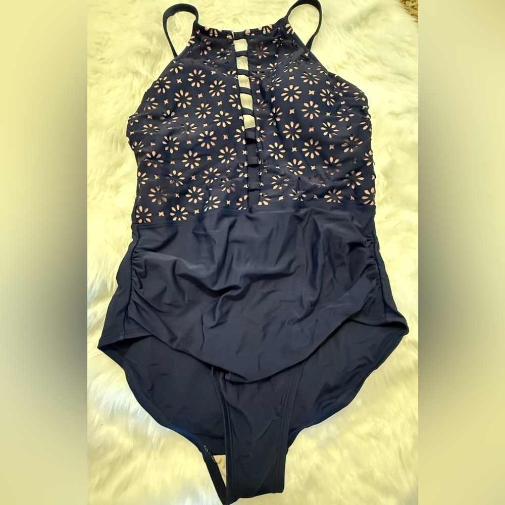 Kona Sol Laser Cut Women’s One Piece Bathing Suit